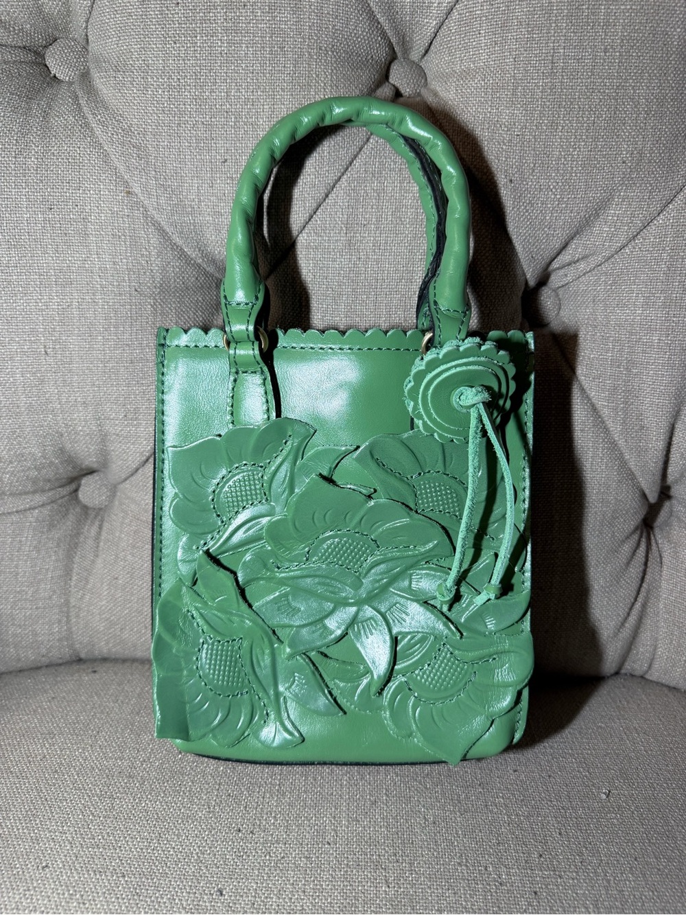 Patricia Nash Tooled Applique Leather Noella